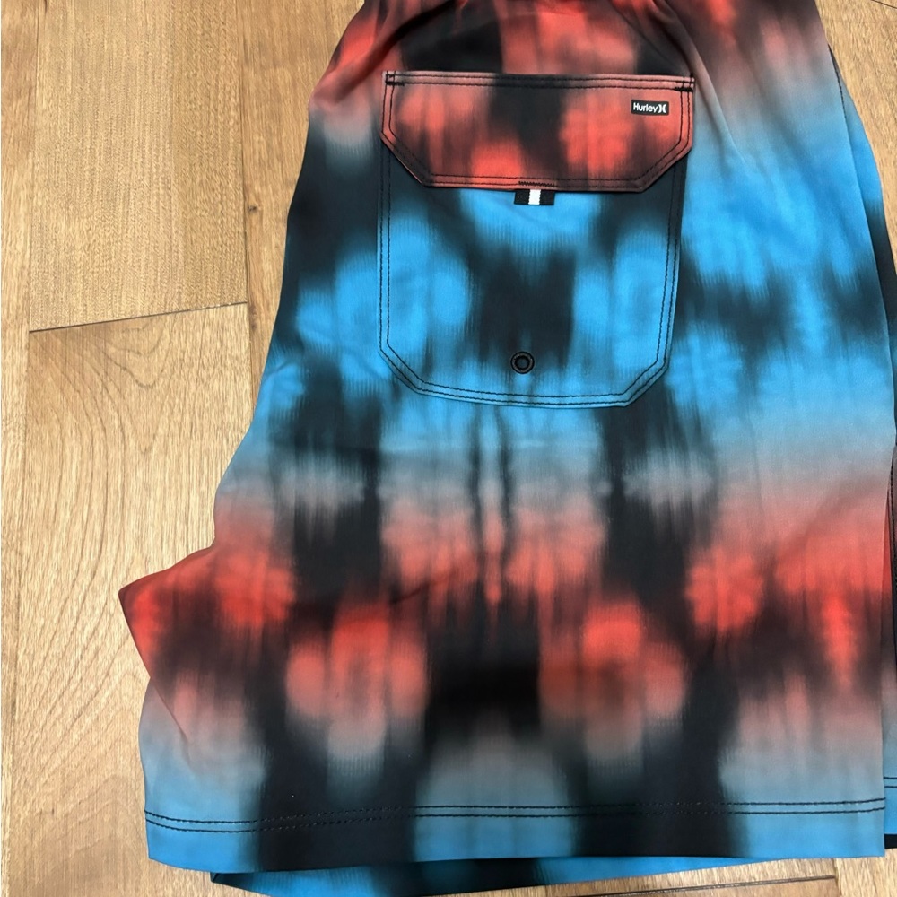 ⭐️HOST PICK-HURLEY MEN’S SWIM SHORT - Picture 3 of 13